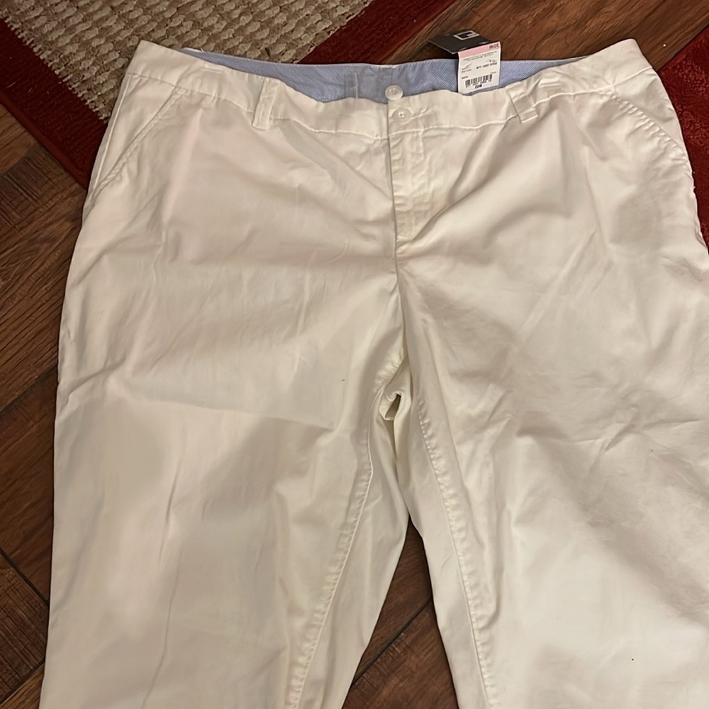 Capris - Picture 2 of 7